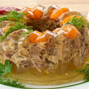 Gydytoja pasakojo, kam ir kodėl nereikėtų valgyti šaltienos