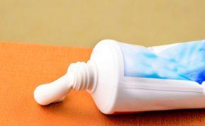 Ką svarbu žinoti apie dantų pastos sudėtį