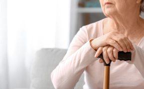 Ką valgo šimtamečiai: nustebsite sužinoję, kokį maistą jie renkasi