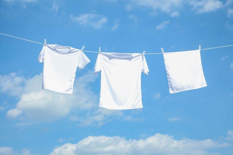 Kaip išsaugoti baltų skalbinių spalvą