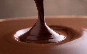 Kaip pasigaminti skanų šokoladinį kremą: 3 receptai