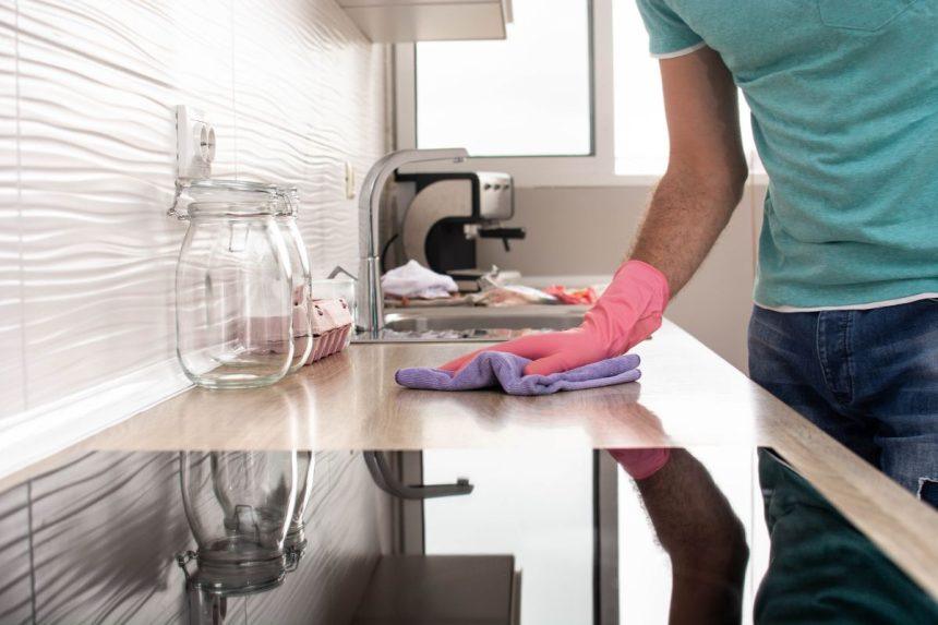 Kas gali palengvinti virtuvės valymą?