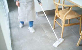Patikimas grindų valymo skystis