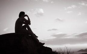 Psichologas papasakojo, kokias ligas gali sukelti vienatvė