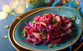 Šios salotos tirpdo kilogramus ir stiprina sveikatą: valgykite jas vakare!