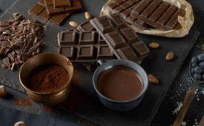 šokoladiniai batonėliai