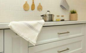 Sužinokite, kaip geriausia išbalinti virtuvinius rankšluosčius!