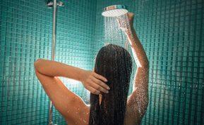 Sužinokite, kokį nuostabų poveikį šaltas dušas daro odai