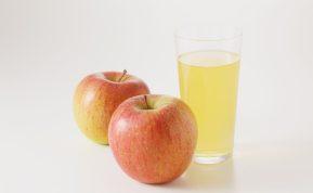 Vanduo su medumi ir obuolių sidro actu