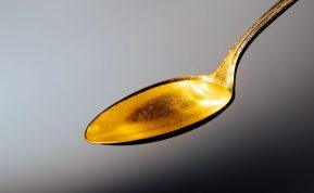 1 valgomasis šaukštas aliejaus ir iš organizmo pašalins visus toksinus