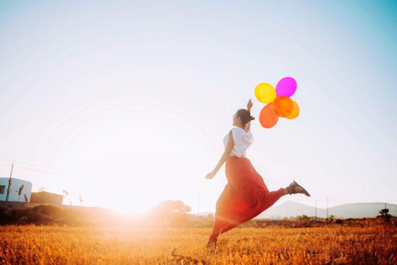 5 klaidingų įsitikinimų, kurie atima mūsų džiaugsmą ir laimę