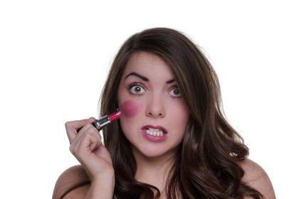 5 makiažo klaidos, kurias pastebi net vyrai