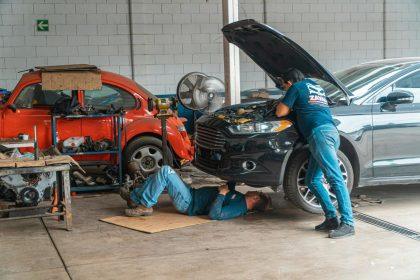 7 ženklai, kad autoservisas jus apgaudinėja