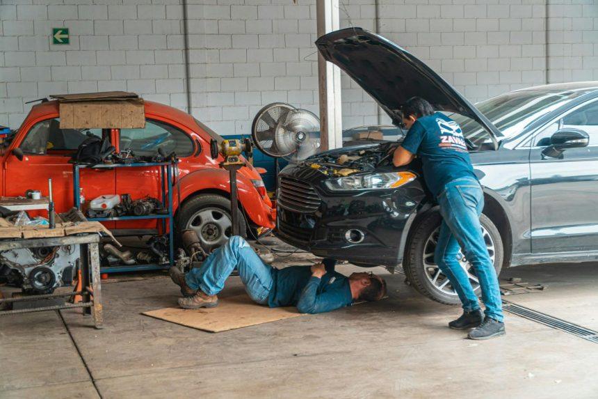 7 ženklai, kad autoservisas jus apgaudinėja