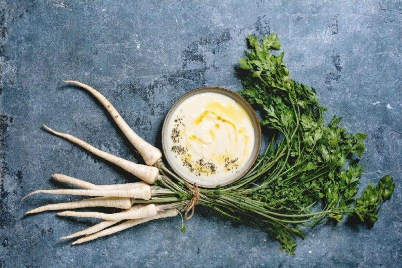 Kreminė pastarnokų sriuba su obuoliais