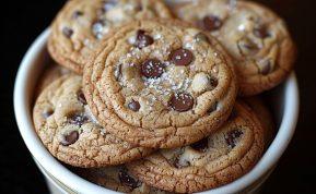 Sausainiai su šokolado gabaliukais