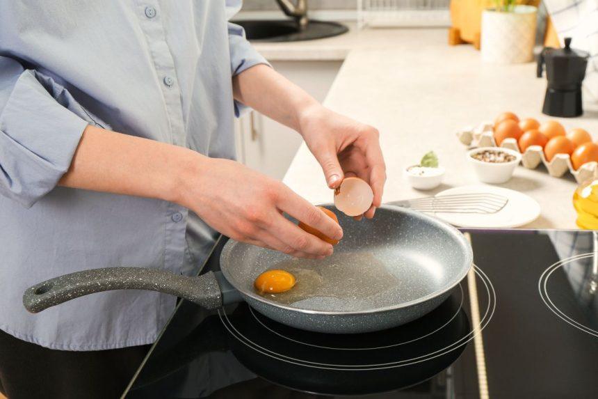 Aliuminio folija vietoj dangčio: paprastas triukas, kurį turėtų žinoti kiekvienas