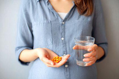 Ar besilaikant dietos reikia vartoti vitaminus: specialistų nuomonė