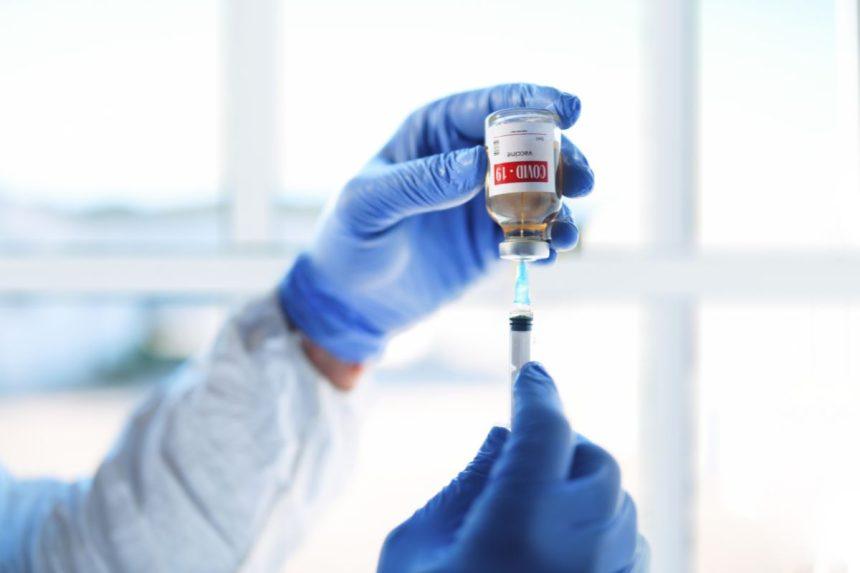 Ar vakcinuoti nuo COVID-19 buvo „bandomieji triušiai“? Austrų pasisakymas Europos Komisijos vardu