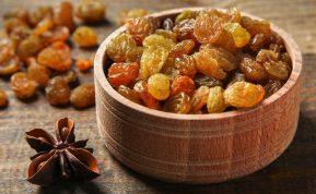 Ar varškės apkepas turi būti su razinomis, ar be jų