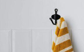 Atkreipkite dėmesį, kaip vonios kambaryje pakabinate rankšluosčius. Galite užsikrėsti pūsleline!