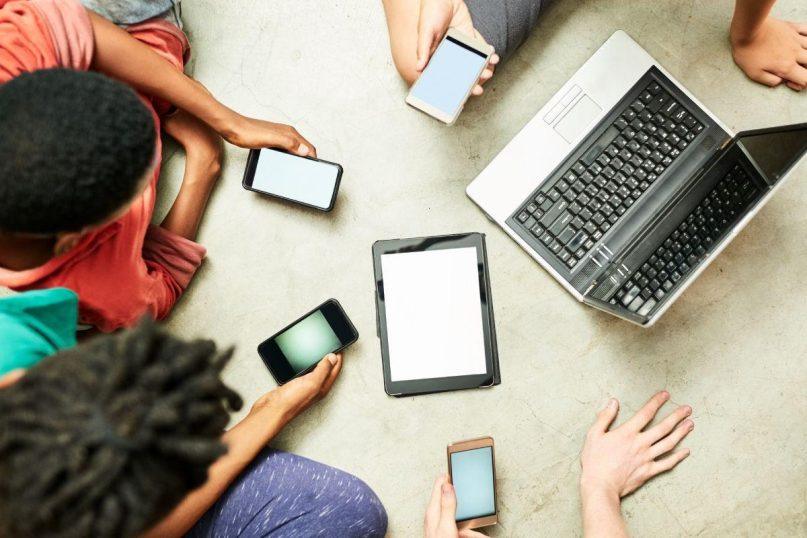 Australija pirmoji pasaulyje uždraus socialinius tinklus vaikams iki 16 metų