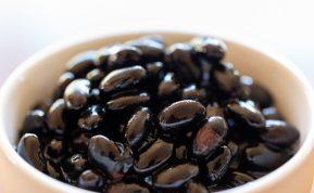 Juodosios pupelės – natūrali priemonė cholesterolio mažinimui