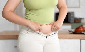 Endokrinologė paaiškino, kodėl žmonės pradeda pilnėti po 40 metų