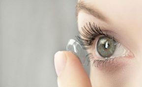 Esate užmigę su kontaktiniais lęšiais? Geriau to nedarykite