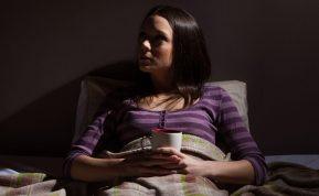 Gėrimai, kurie padės greičiau užmigti ir geriau išsimiegoti