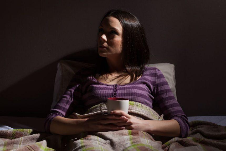 Gėrimai, kurie padės greičiau užmigti ir geriau išsimiegoti