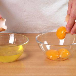 Jis parodė, kaip greitai atskirti trynį nuo baltymo