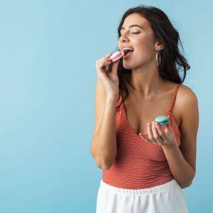 Ką reiškia nekontroliuojamas užkandžiavimas: mitybos specialisto atsakymas