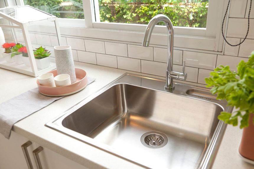 Kaip atkimšti užsikimšusią kriauklę: pasirodo, viskas yra labai paprasta