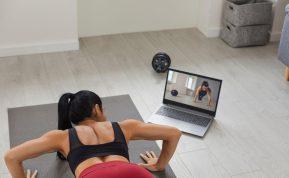 Kaip išlikti aktyviam namuose: 6 paprasti būdai judėti šaltuoju metų laiku