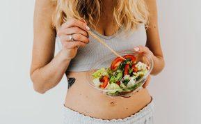 Kaip palaikyti moterų sveikatą ir ką valgyti, norint sustiprinti reprodukcinę sistemą?