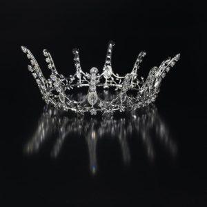 Karalienės Elžbietos patarimai nuobodžioms damoms