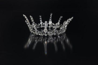 Karalienės Elžbietos patarimai nuobodžioms damoms