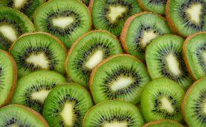 Kas nutiks jūsų organizmui, jei kas rytą valgysite kivius?