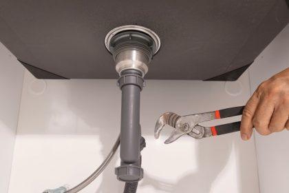 Kasdienės klaidos, dėl kurių užsikemša kriauklė