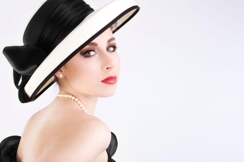 Keturios spalvos, kurios išliks amžinai madingos. Sužinokite!