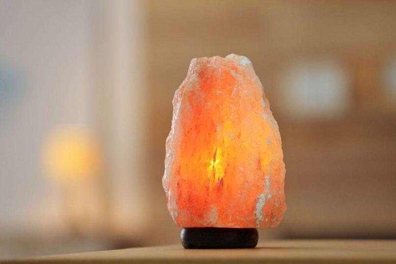 Kodėl druskos lempa turi būti kiekvienuose namuose?