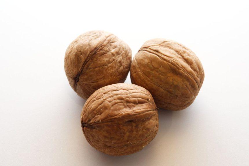 Kodėl du graikiniai riešutai visada turėtų būti su jumis?