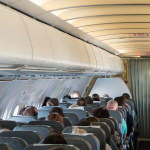 Kodėl persėdimas lėktuve prieš pakilimą gali būti pavojingas