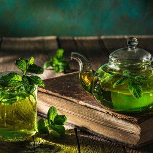 Kodėl reikia gerti mėtų arbatą? Atraskite 6 šio gėrimo privalumus