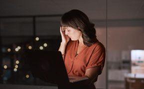 Kodėl, sutrumpėjus šviesiajam paros metui, sumažėja darbingumas ir pradedame jausti energijos stoką?