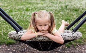 Kodėl vaikas neturi draugų: šešios priežastys, kurios tai paaiškina