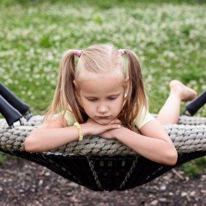 Kodėl vaikas neturi draugų: šešios priežastys, kurios tai paaiškina