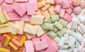 Kokį poveikį mūzų organizmui daro kramtomoji guma?