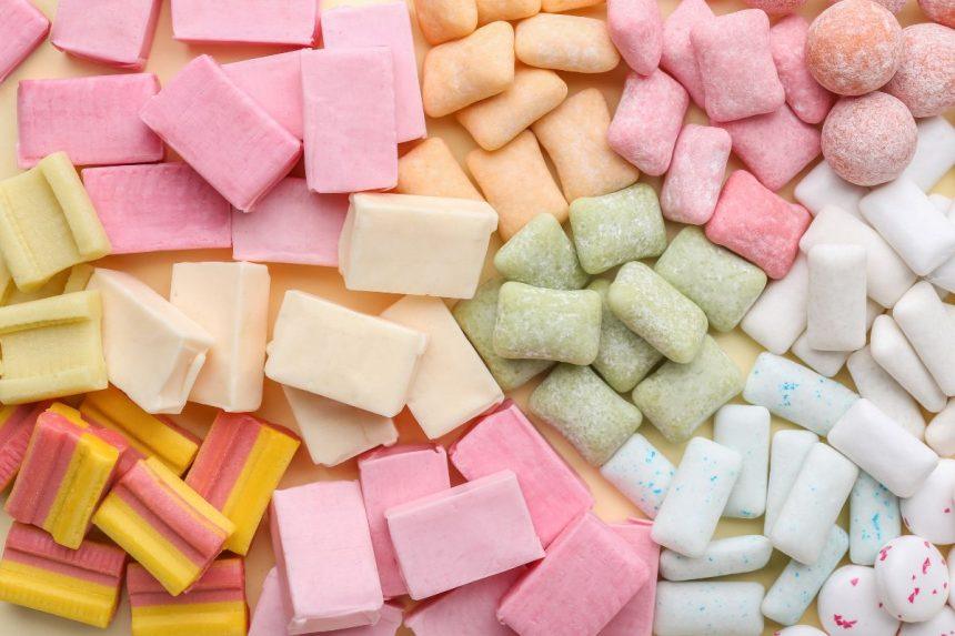 Kokį poveikį mūzų organizmui daro kramtomoji guma?